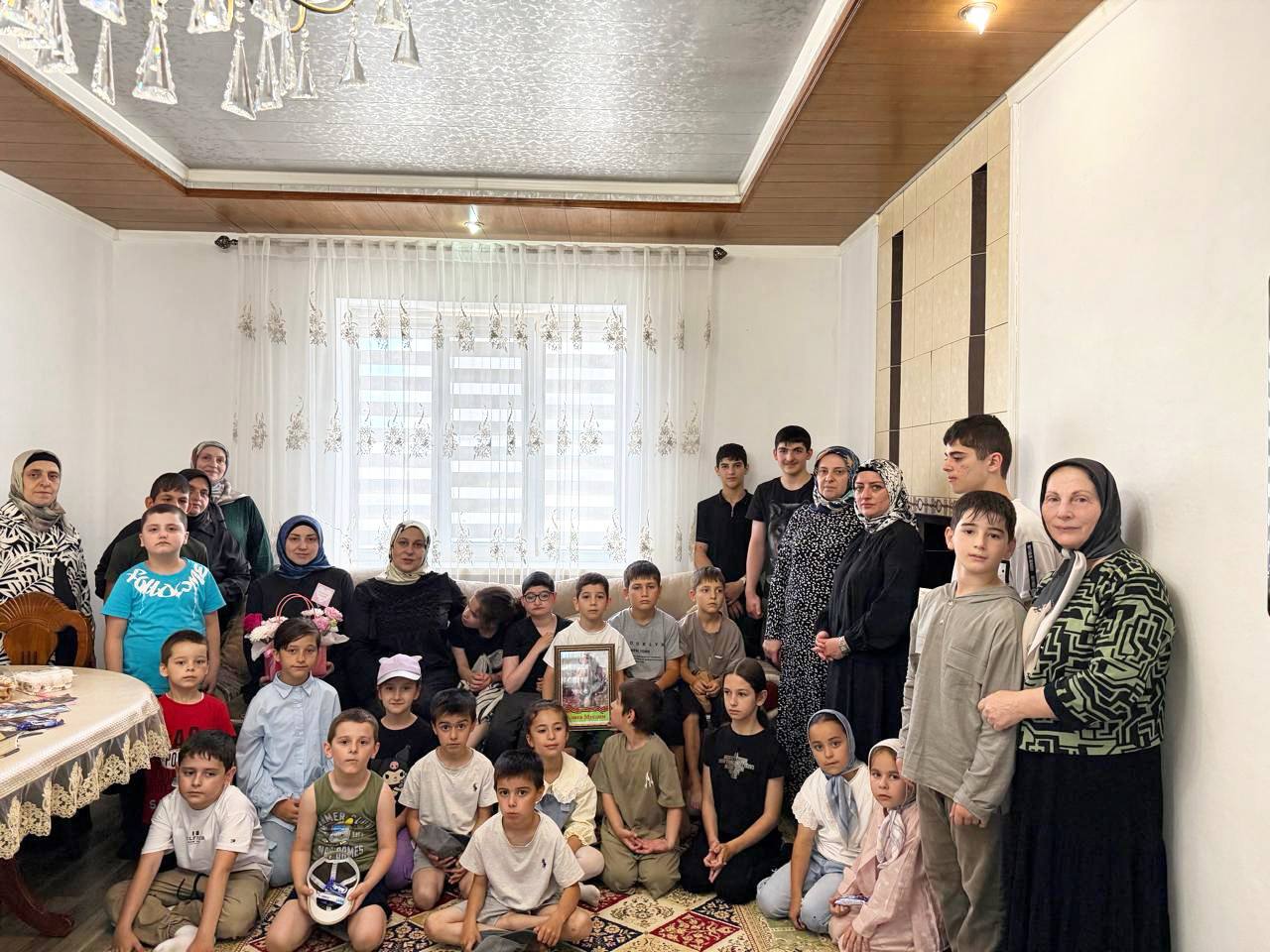 «Там, где живёт память: встреча с семьёй героя Муслима Алиева»